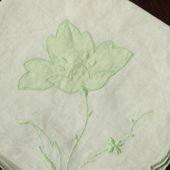 Vintage Handkerchief, Green Flower Applique and Embroidery on White Linen Hanky - Picture 3 of 10